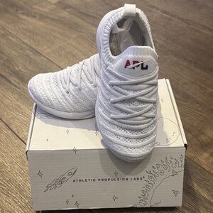 APL Kids Unisex Techloom Wave White Knit Sneakers (NEW in Box)